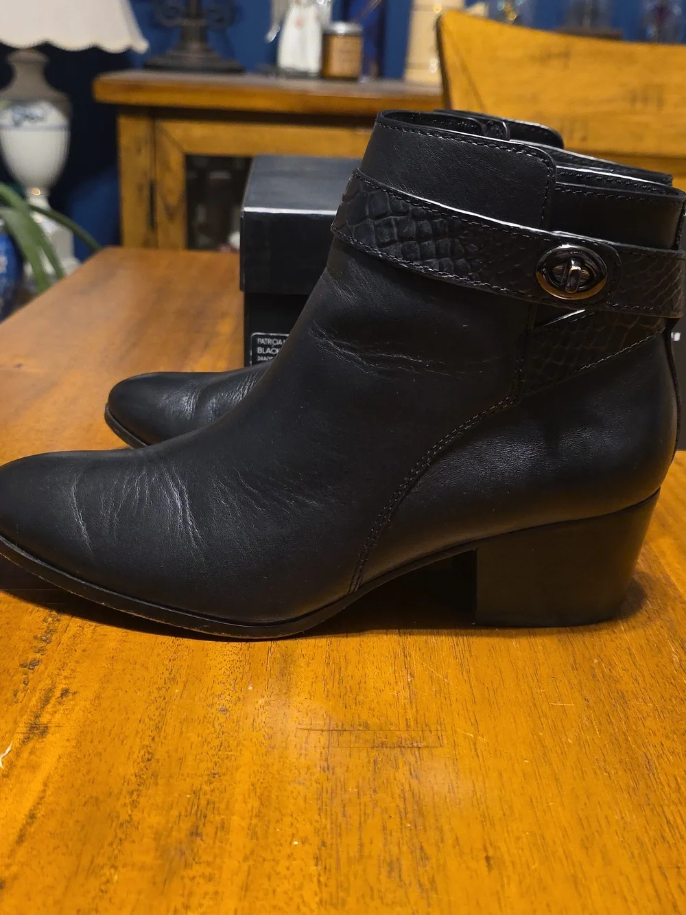 Coach Patricia leather ankle boots With Box And Book Style No. 34A00235-BBK - Picture 4 of 16